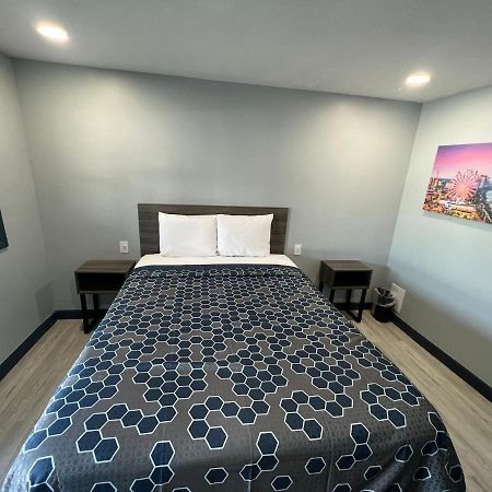 Hillsboro Inn & Suites מראה חיצוני תמונה